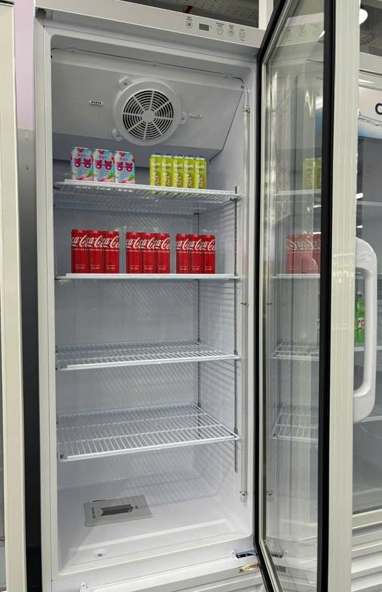 tủ đông trưng bày 1 cánh kính cobi cb-490far hình 2 tu dong trung bay 1 canh kinh cobi cb-490far hinh 2